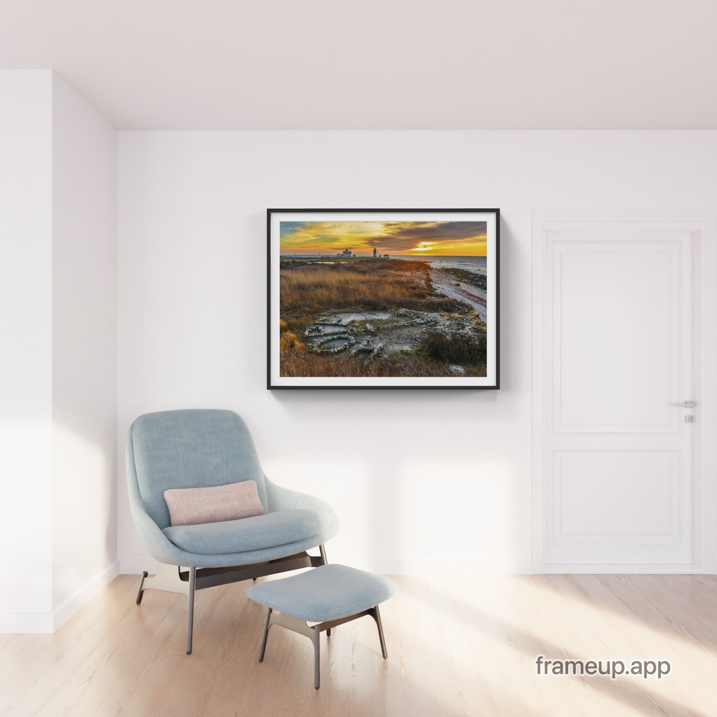 Point Judith Light 24