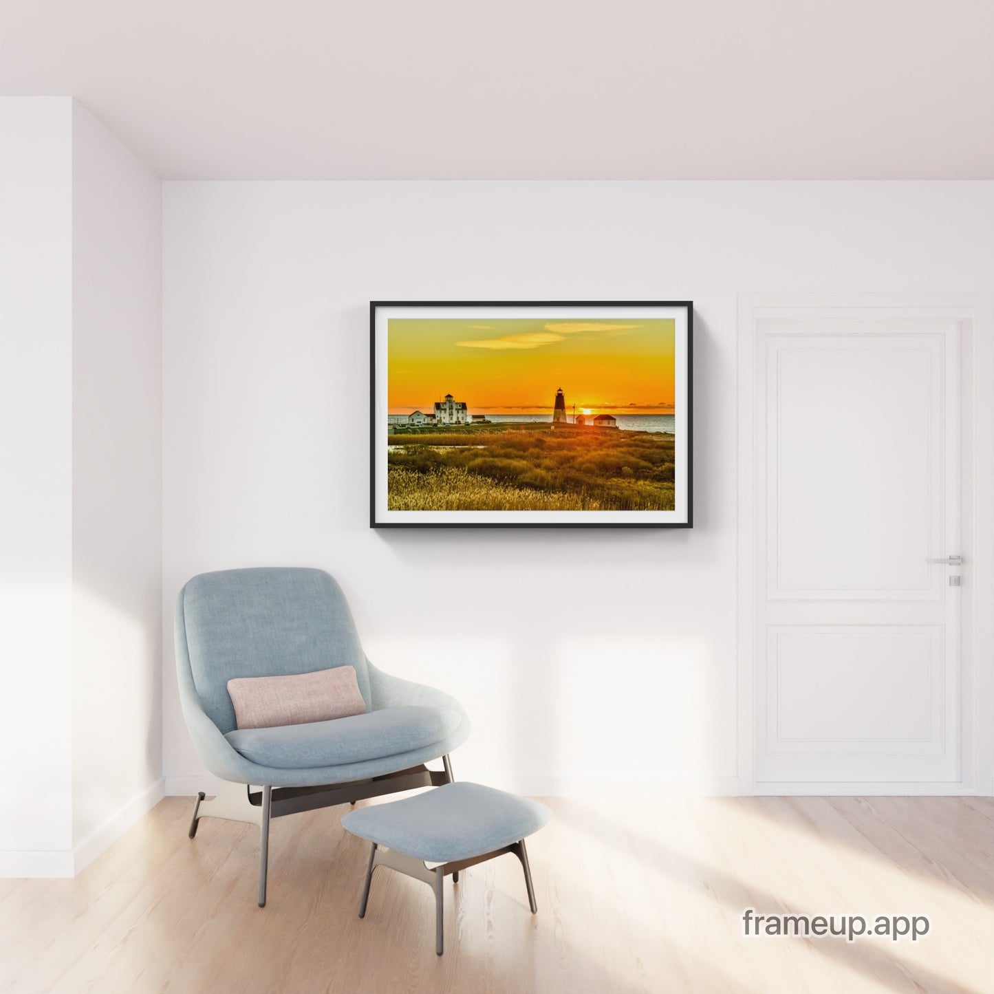 Point Judith Light 25