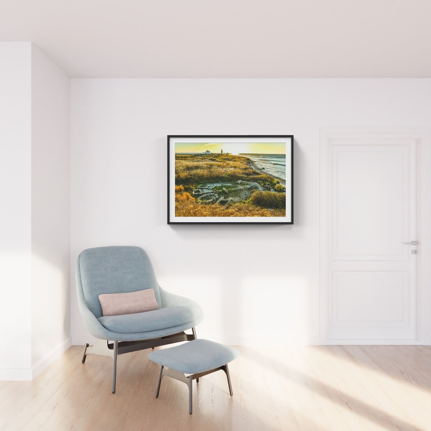 Point Judith Light 18