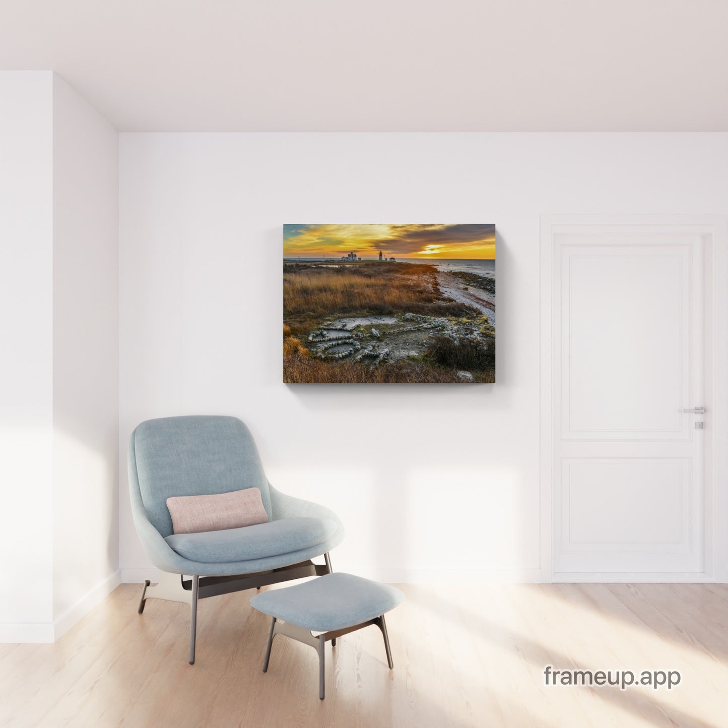 Point Judith Light 24