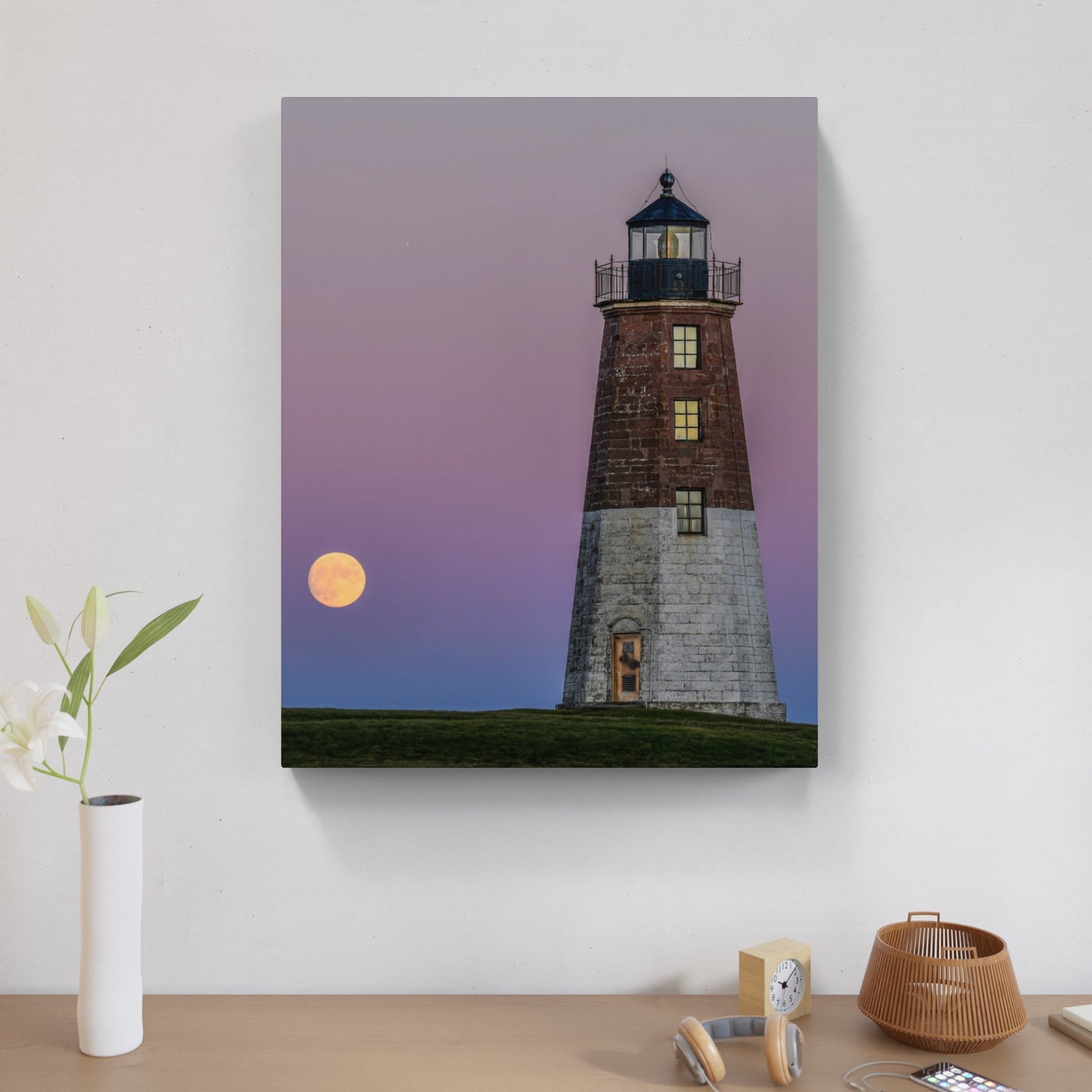 Point Judith Light 15