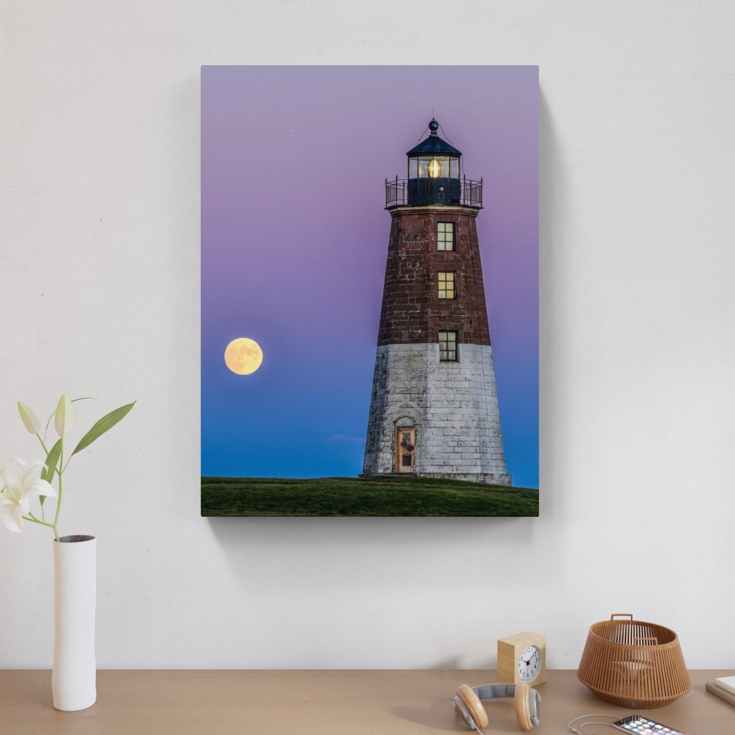 Point Judith Light 16