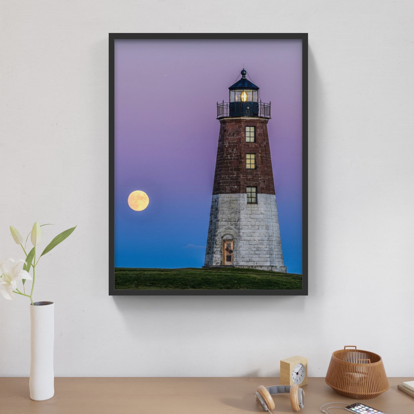 Point Judith Light 16