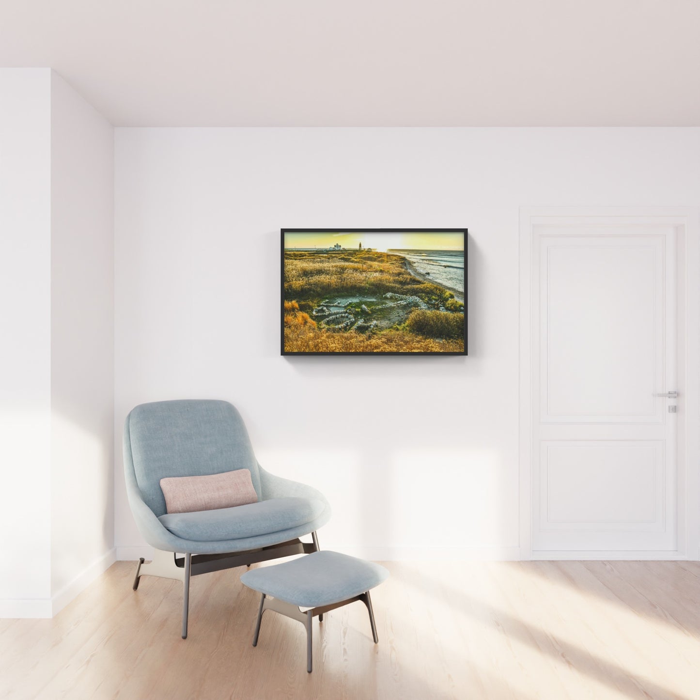 Point Judith Light 18